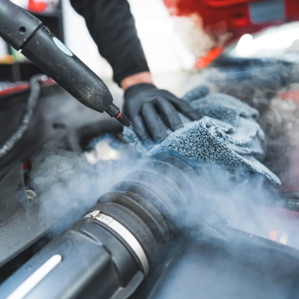 Closeup,Shot,Of,Car,Detailing,Process.,Car,Washing,Cleaning,Engine.